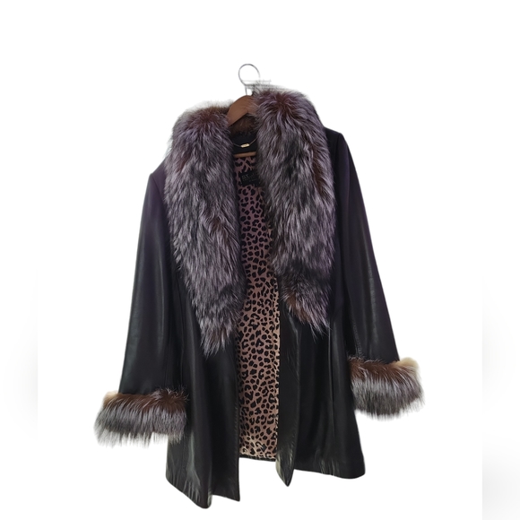 St. John large womens leather jacket. - Picture 1 of 8